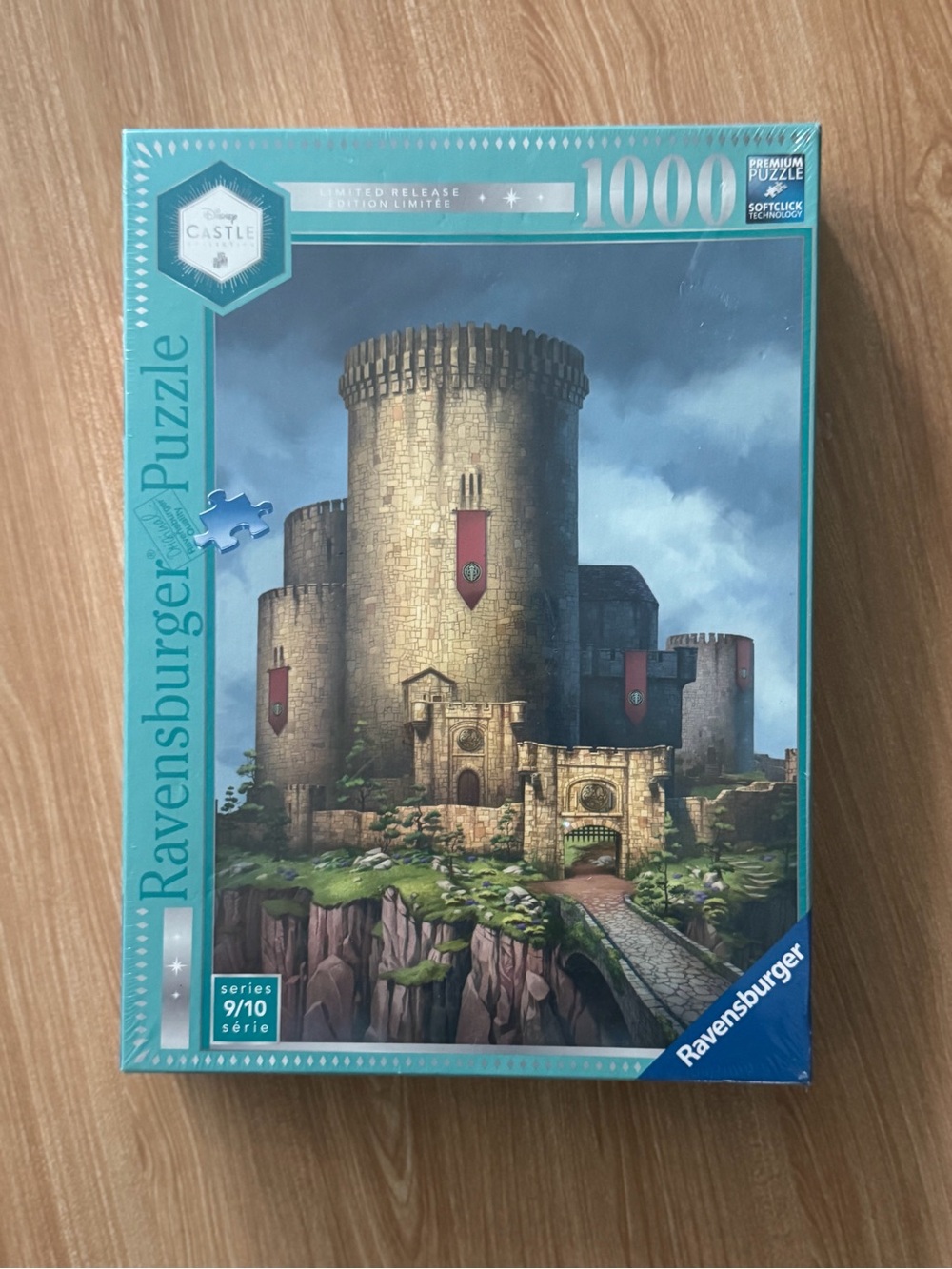 Ravensburger Disneys Brave Castle Collection Puzzle - 1000 pc 9/10